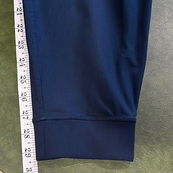 Lululemon Men’s ABC Jogger ~ Medium - Picture 11 of 12